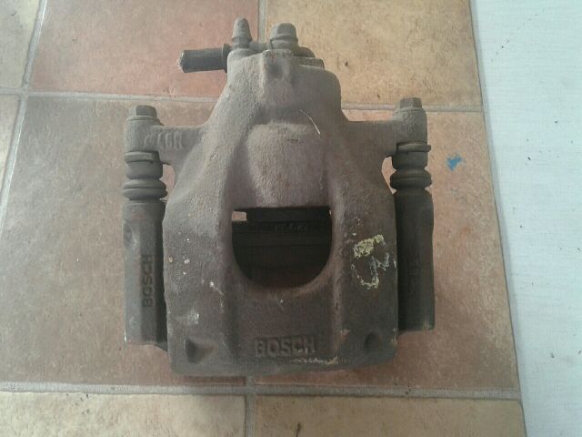 bontott CITROËN C1 Bal első Féknyereg Munkahengerrel