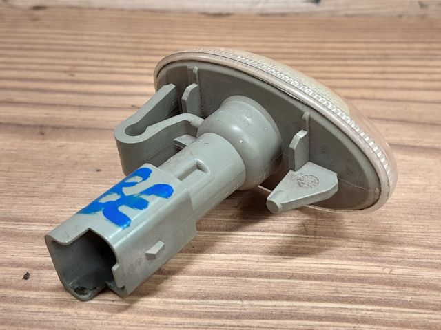 bontott CITROËN C1 Bal első Sárvédő Irányjelző