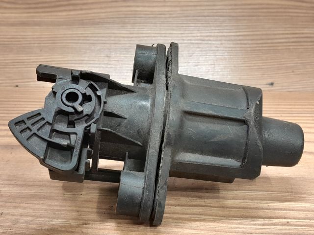 bontott CITROËN C1 Csomagtér Nyitó Kar / Gomb