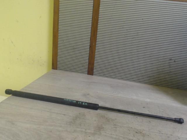 bontott CITROËN C1 Gázrugós Kitámasztó Teleszkóp Csomagtérajtó Bal