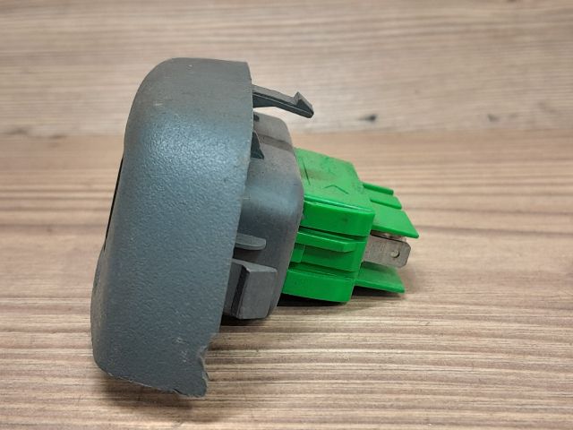 bontott CITROËN C1 Jobb első Ablakemelő Kapcsoló