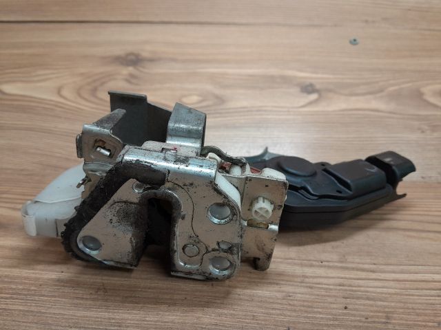 bontott CITROËN C1 Jobb hátsó Ajtózár