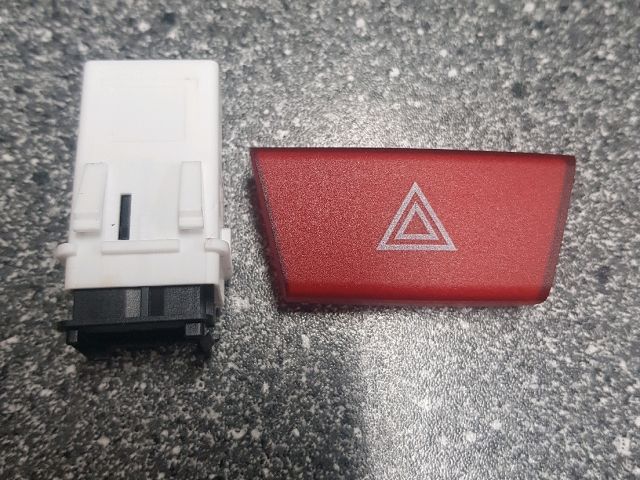 bontott CITROËN C1 Vészvillogó Kapcsoló