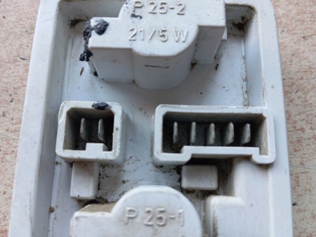 bontott CITROËN C15 Bal Hátsó Lámpa Foglalat