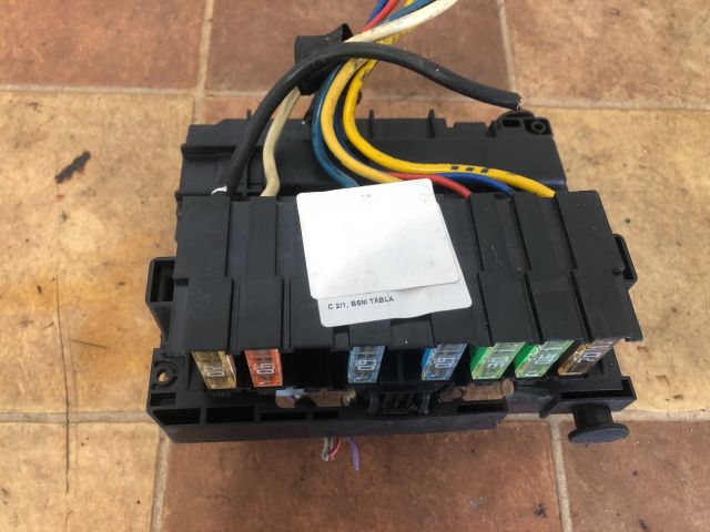 bontott CITROËN C2 Biztosítéktábla Motortér