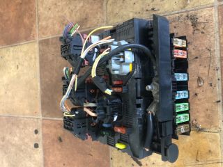 bontott CITROËN C2 Biztosítéktábla Motortér