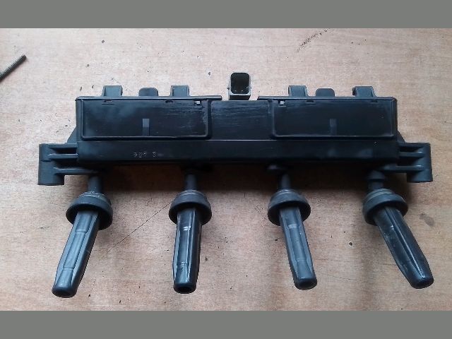 bontott CITROËN C2 Gyújtótrafó