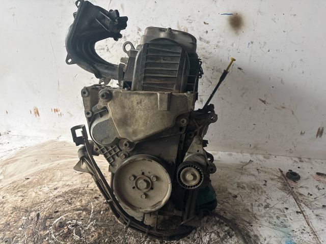 bontott CITROËN C2 Motor (Fűzött blokk hengerfejjel)