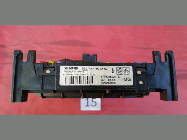 bontott CITROËN C2 Biztosítéktábla Utastér