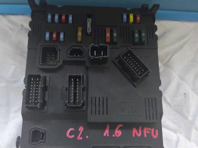 bontott CITROËN C2 Biztosítéktábla Utastér