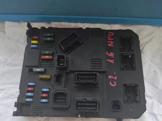 bontott CITROËN C2 Biztosítéktábla Utastér