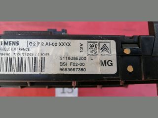 bontott CITROËN C2 Biztosítéktábla Utastér