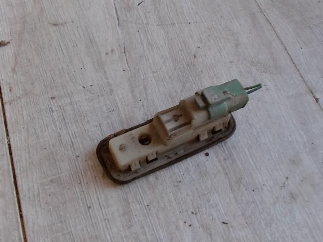 bontott CITROËN C2 Csomagtér Nyitó Kar / Gomb