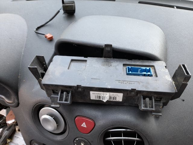 bontott CITROËN C2 Első Ablaktörlő Motor