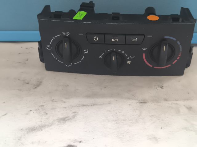 bontott CITROËN C2 Fűtéskapcsoló (manuális klímás)