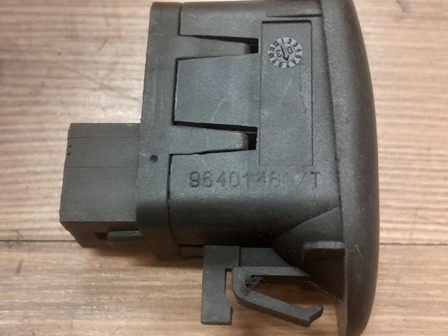 bontott CITROËN C2 Jobb első Ablakemelő Kapcsoló