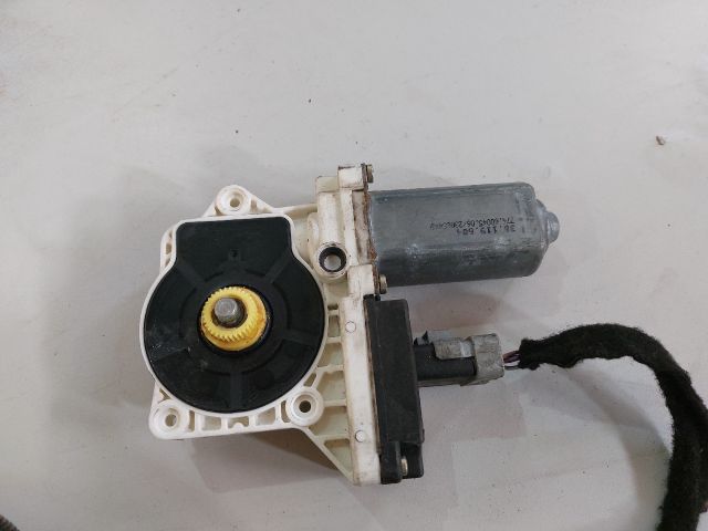 bontott CITROËN C2 Jobb első Ablakemelő Motor