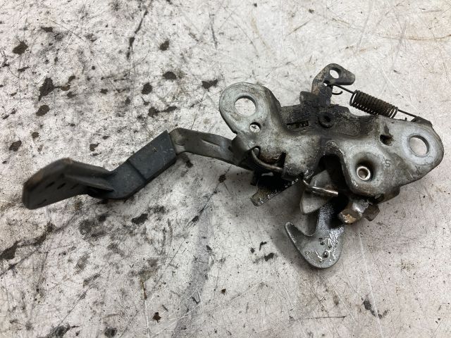 bontott CITROËN C2 Motorháztető Zárszerkezet