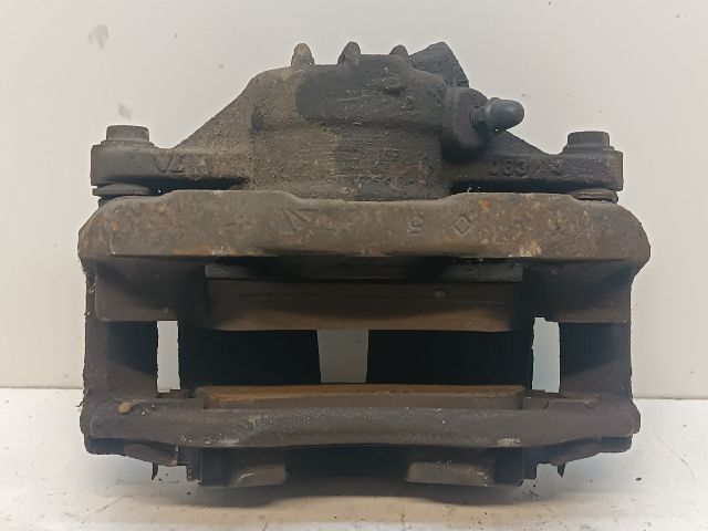 bontott CITROËN C3 Jobb első Féknyereg Munkahengerrel