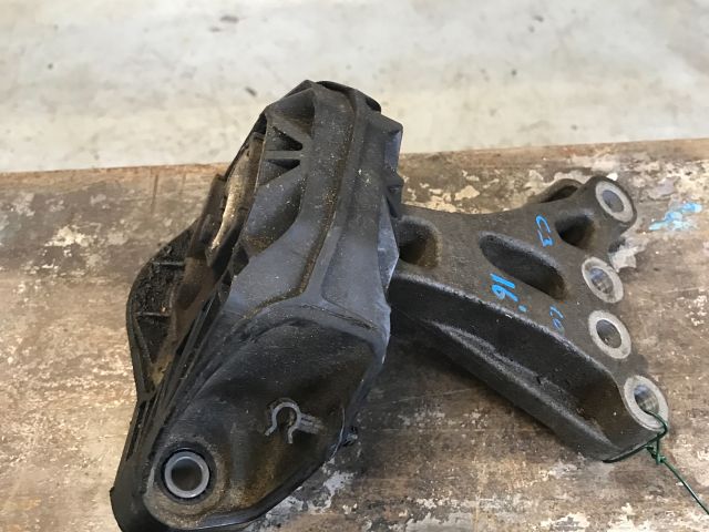 bontott CITROËN C3 Motor Tartó Bak Jobb