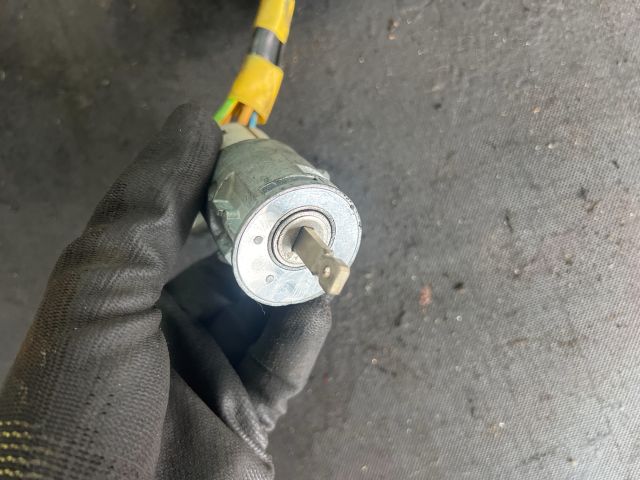 bontott CITROËN C3 Gyújtáskapcsoló