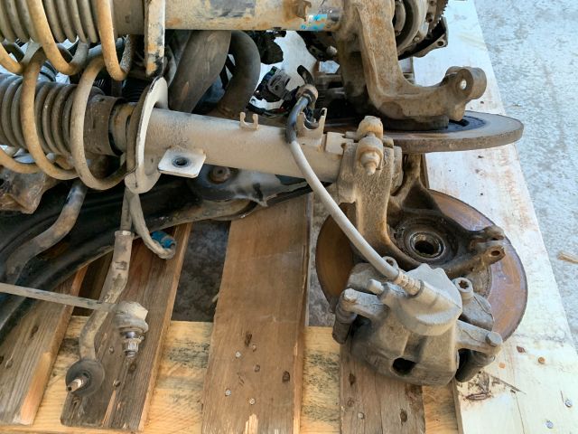 bontott CITROËN C3 Jobb első Féknyereg Munkahengerrel