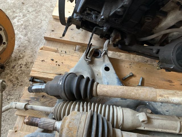 bontott CITROËN C3 Jobb Féltengely