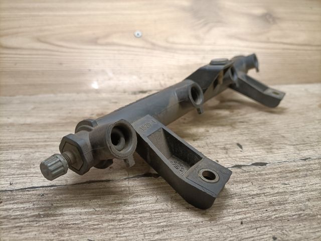 bontott CITROËN C3 Porlasztó Sor / Híd