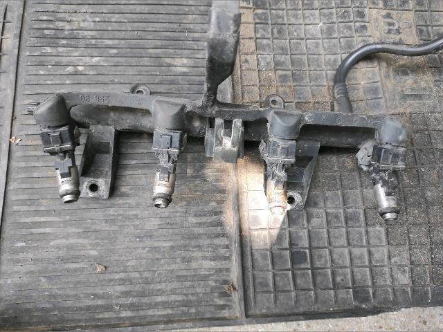 bontott CITROËN C3 Porlasztó Sor / Híd