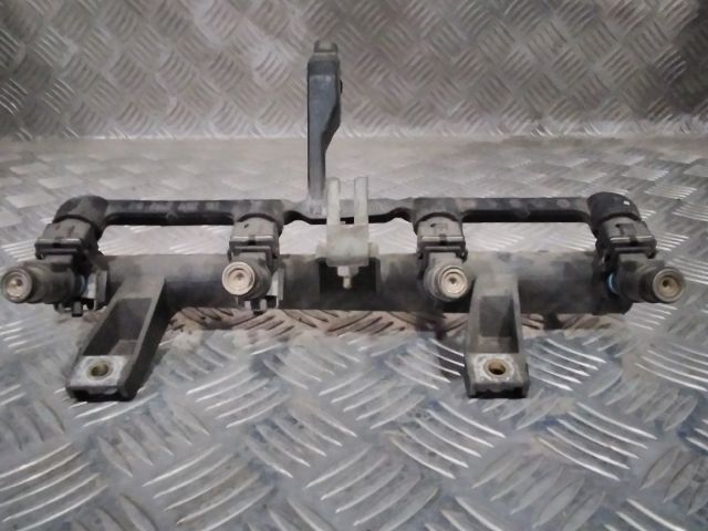 bontott CITROËN C3 Porlasztó Sor / Híd