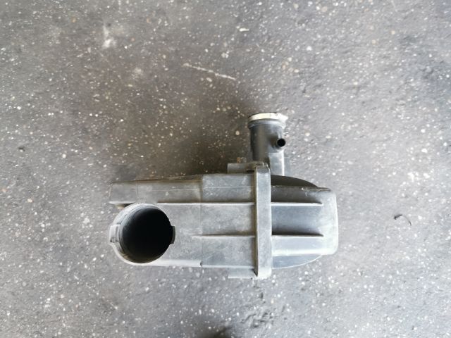 bontott CITROËN C3 Légszűrő Ház