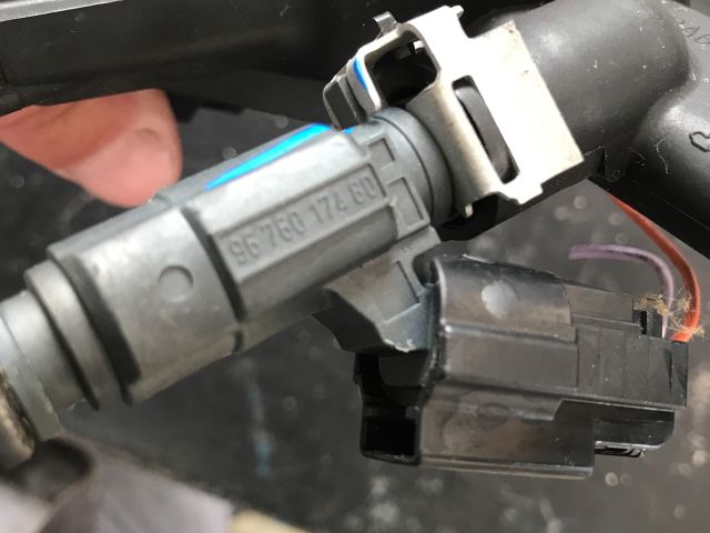 bontott CITROËN C3 Porlasztó Sor / Híd