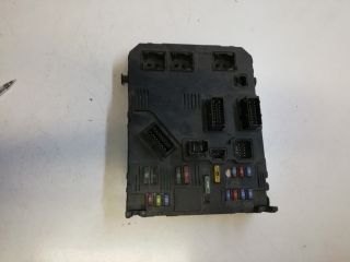 bontott CITROËN C3 Biztosítéktábla Motortér