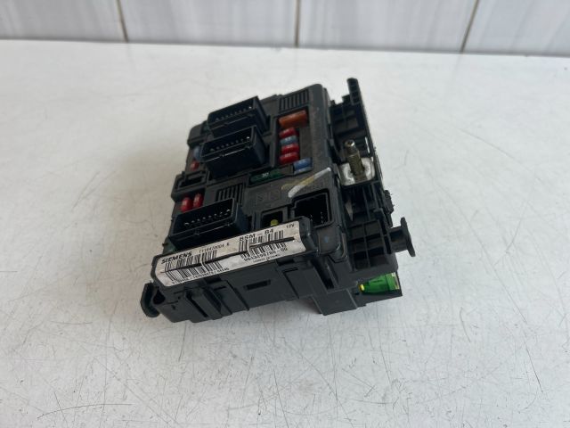 bontott CITROËN C3 Biztosítéktábla Motortér