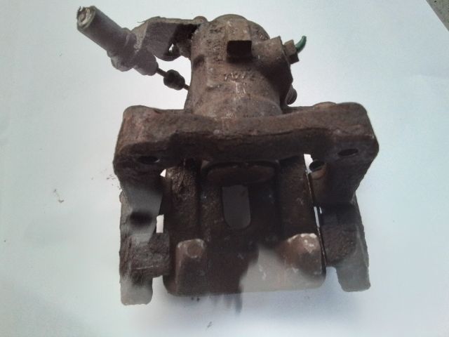 bontott CITROËN C3 Bal hátsó Féknyereg Munkahengerrel