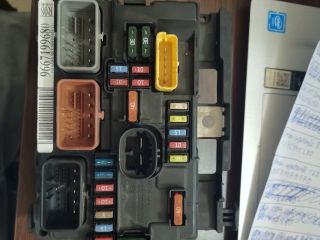 bontott CITROËN C3 Biztosítéktábla Motortér