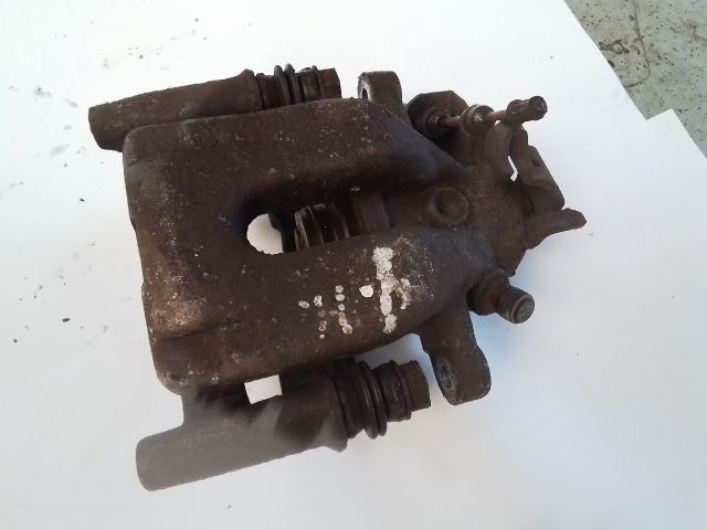 bontott CITROËN C3 Jobb hátsó Féknyereg Munkahengerrel