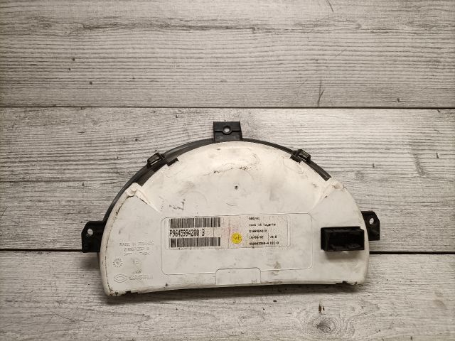 bontott CITROËN C3 Kilométeróra