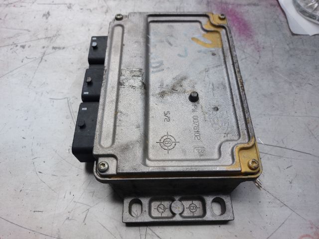 bontott CITROËN C3 Motorvezérlő