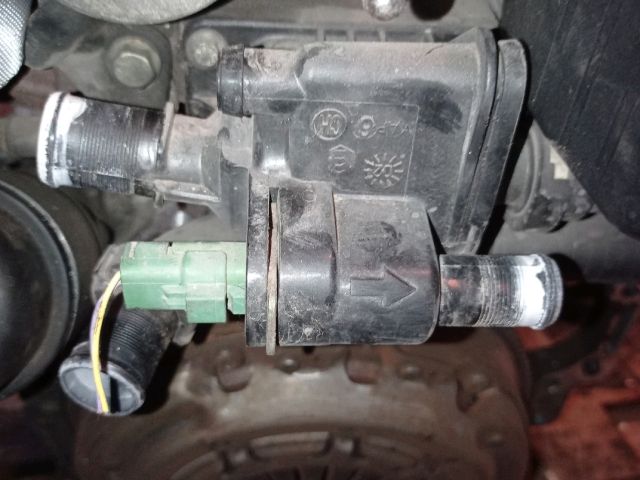 bontott CITROËN C3 Termosztátház