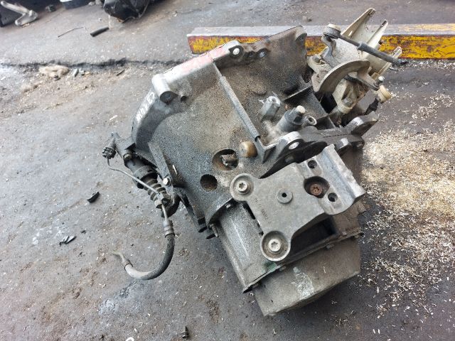 bontott CITROËN C3 Váltó (Mechanikus)