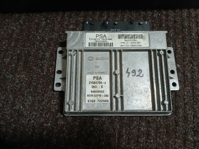 bontott CITROËN C3 Motorvezérlő