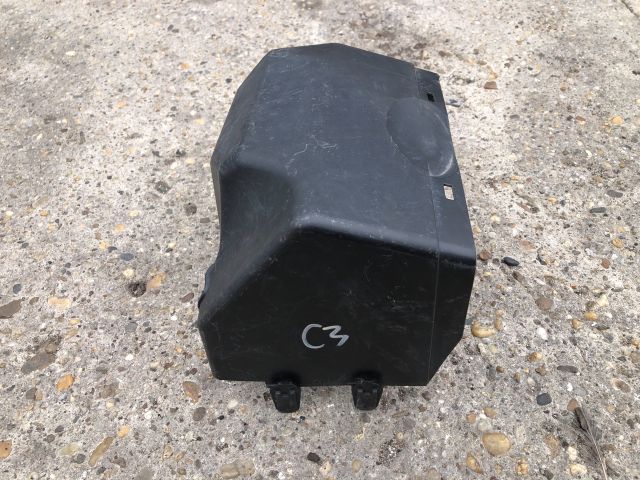 bontott CITROËN C3 Akkumulátor Fedél