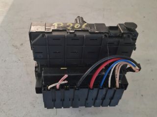 bontott CITROËN C3 Biztosítéktábla Motortér