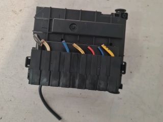 bontott CITROËN C3 Biztosítéktábla Motortér