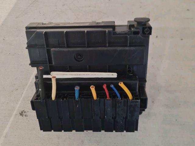 bontott CITROËN C3 Biztosítéktábla Motortér