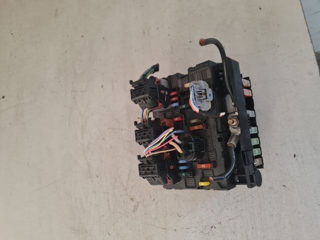 bontott CITROËN C3 Biztosítéktábla Motortér