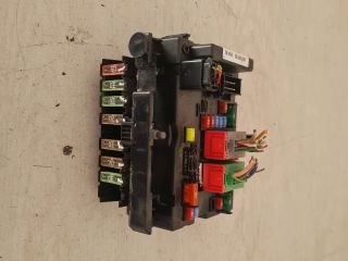 bontott CITROËN C3 Biztosítéktábla Motortér