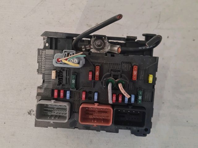 bontott CITROËN C3 Biztosítéktábla Motortér