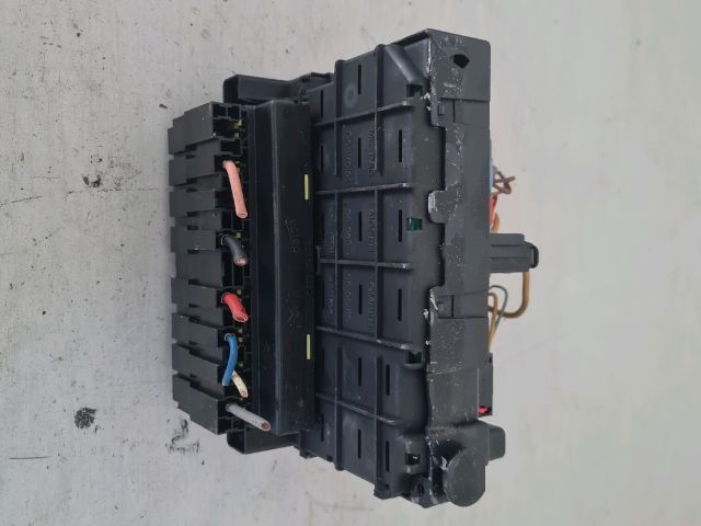 bontott CITROËN C3 Biztosítéktábla Motortér